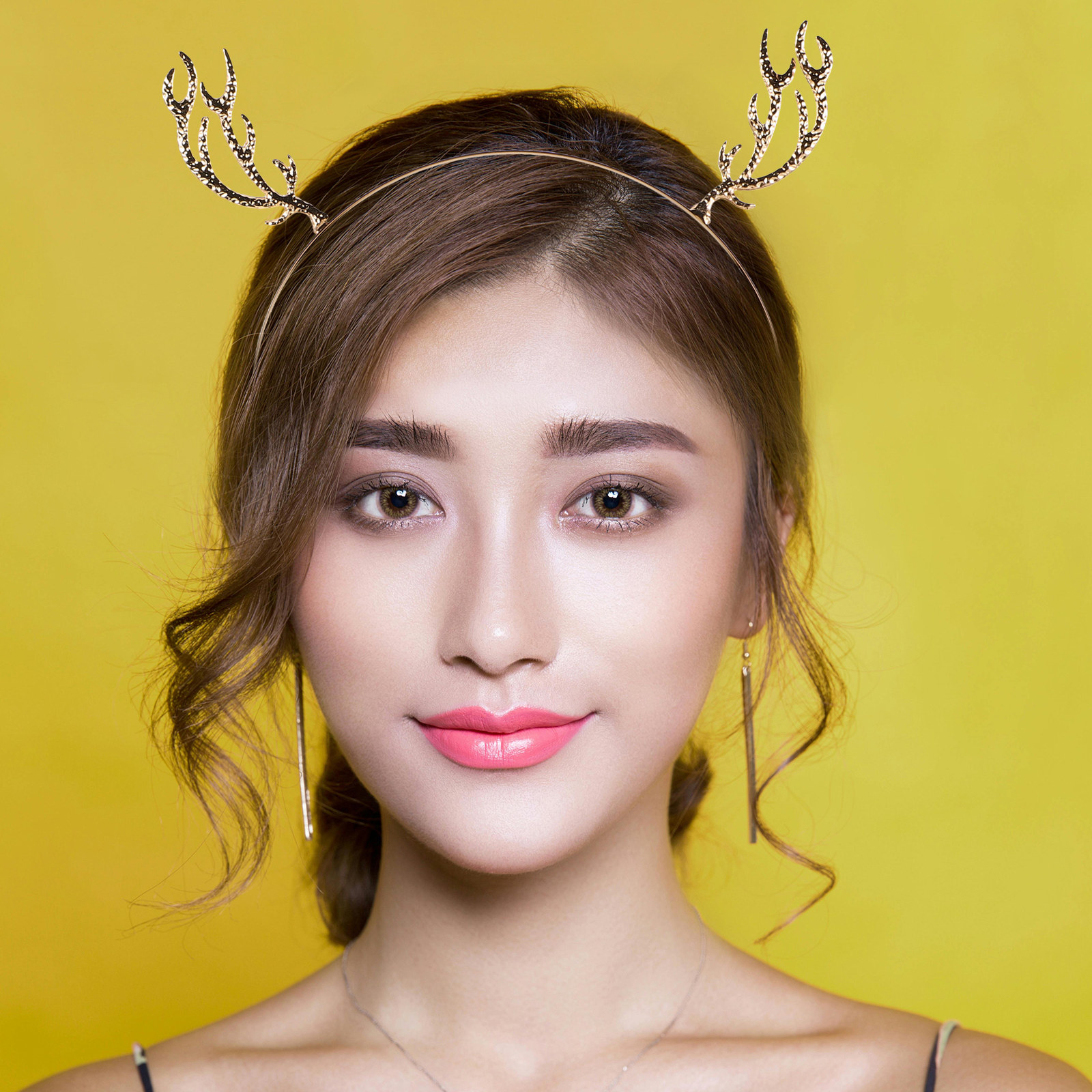 Reindeer Antlers Headband - ที่คาดผมชุดคริสต์มาส เขากวางเรนเดียร์ ประดับโลหะและเพชรเทียม ที่คาดผมเขากวาง สำหรับงานปาร์ตี้วันหยุด เจ้าสาว